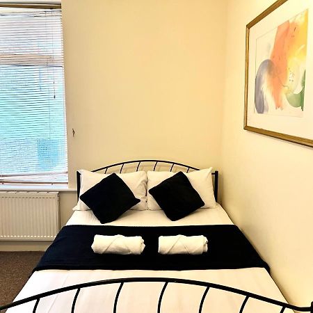 Aldgate Holiday Rooms London Kültér fotó