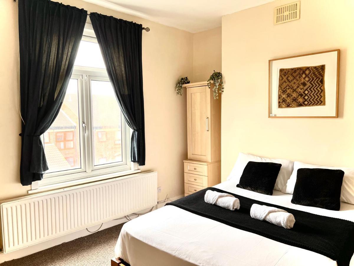 Aldgate Holiday Rooms London Kültér fotó