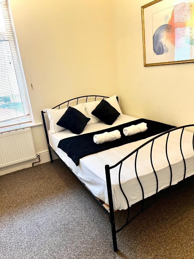 Aldgate Holiday Rooms London Kültér fotó